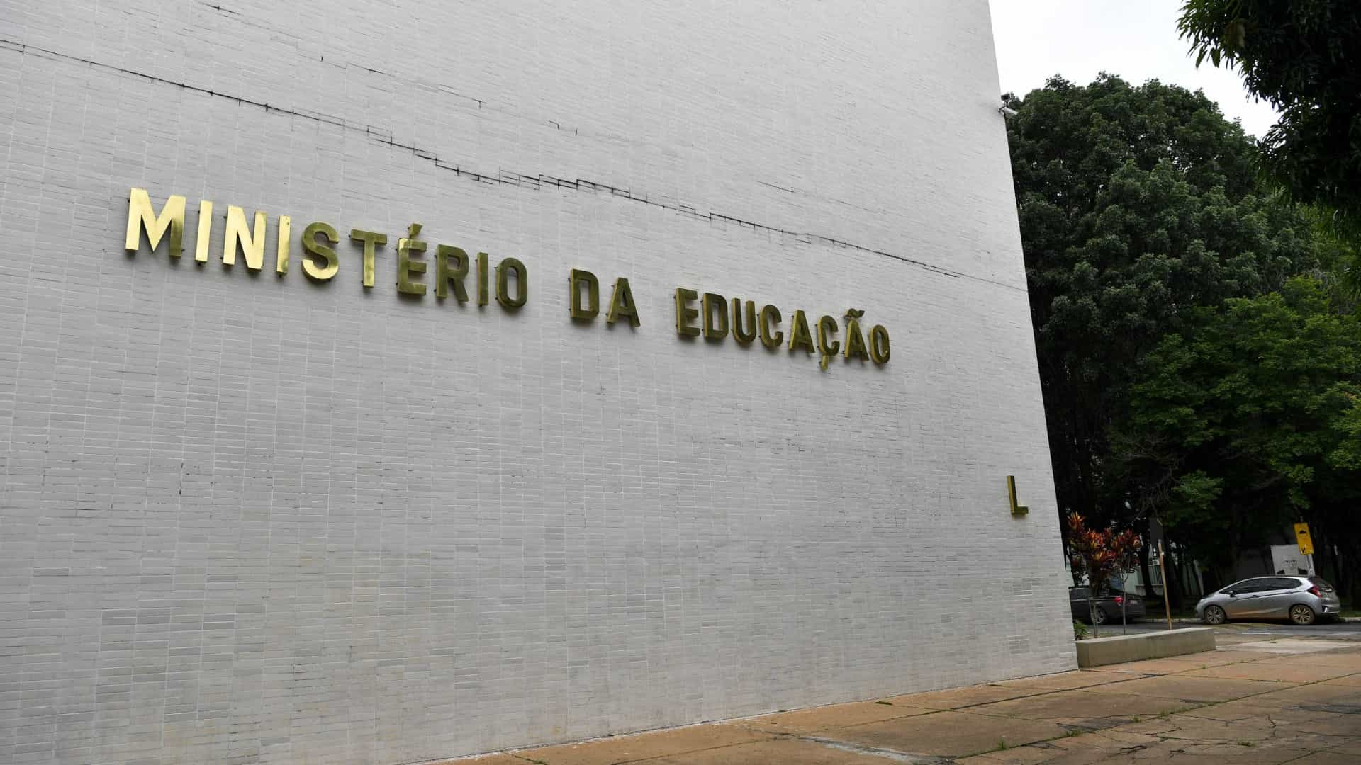 MEC lança documento com evidências científicas sobre alfabetização